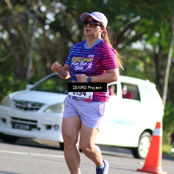 Runner Photo 8024260