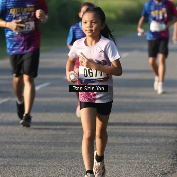 Runner Photo 8024294