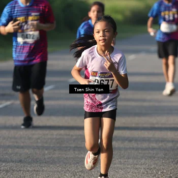 Runner Photo 8024295