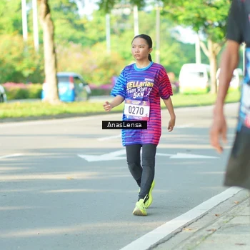 Runner Photo 8024304