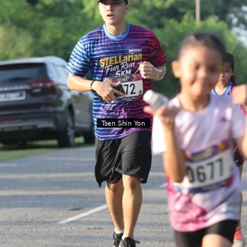 Runner Photo 8024322