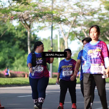 Runner Photo 8024324