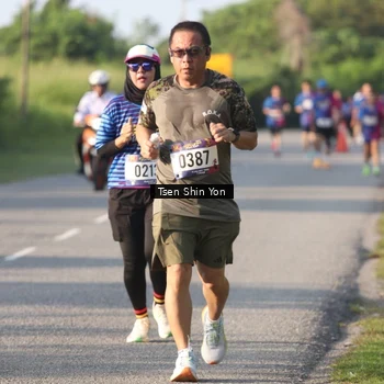 Runner Photo 8024364