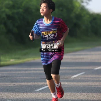 Runner Photo 8024440