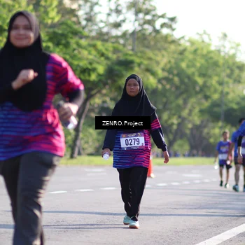 Runner Photo 8024555