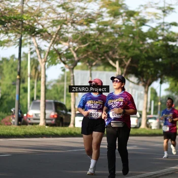 Runner Photo 8024615