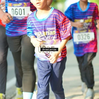 Runner Photo 8024644