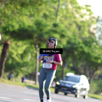 Runner Photo 8024660