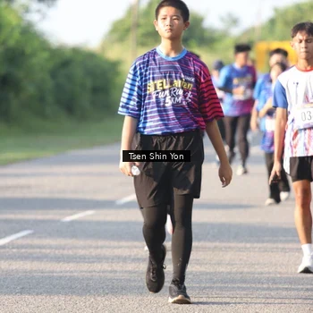 Runner Photo 8024668