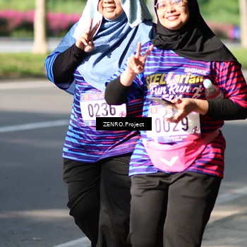 Runner Photo 8024688