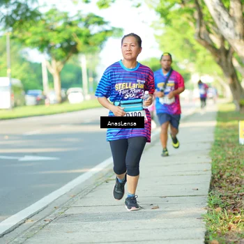 Runner Photo 8024692