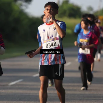 Runner Photo 8024694