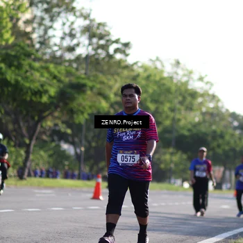 Runner Photo 8024706