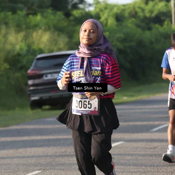Runner Photo 8024708