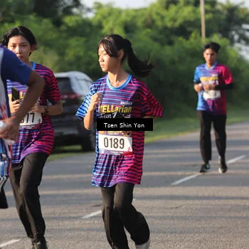Runner Photo 8024745