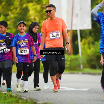 Runner Photo 8024750