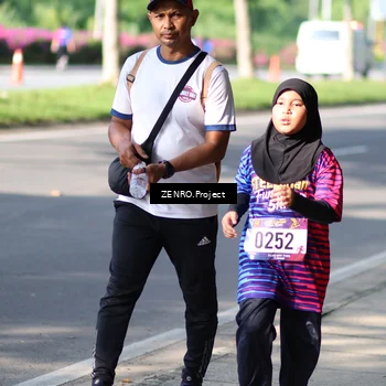 Runner Photo 8024754