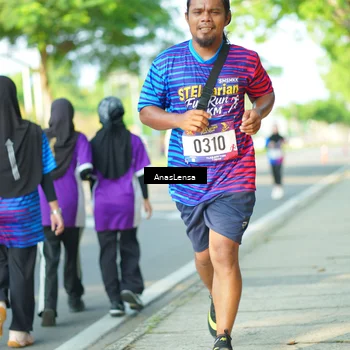 Runner Photo 8024763