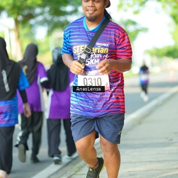 Runner Photo 8024771