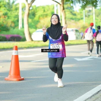 Runner Photo 8024811