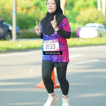 Runner Photo 8024820