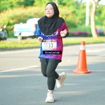 Runner Photo 8024825