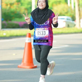 Runner Photo 8024834