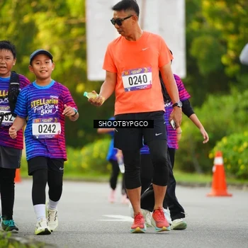 Runner Photo 8024844