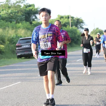 Runner Photo 8024855