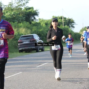 Runner Photo 8024856