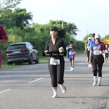Runner Photo 8024862
