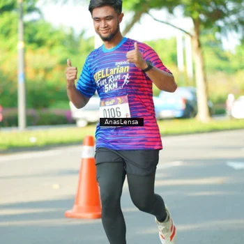 Runner Photo 8024900