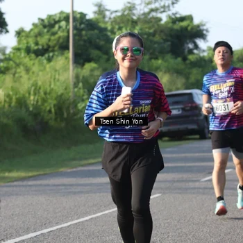 Runner Photo 8024901