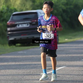 Runner Photo 8024905