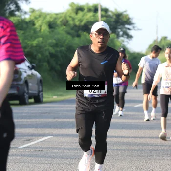Runner Photo 8024919