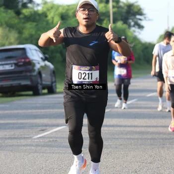 Runner Photo 8024928