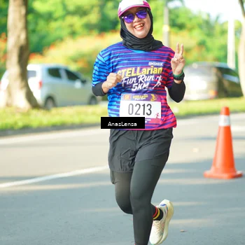 Runner Photo 8024951