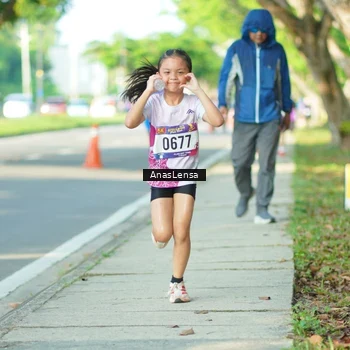 Runner Photo 8024970