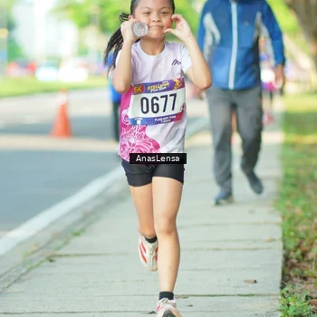 Runner Photo 8024988