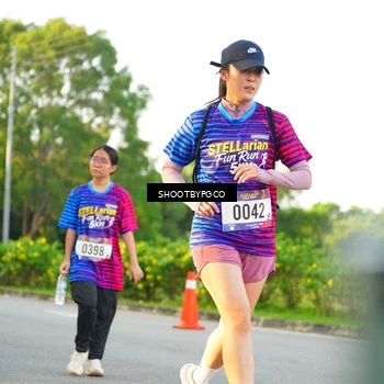 Runner Photo 8024995