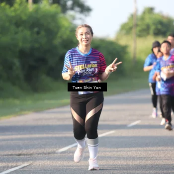 Runner Photo 8024997