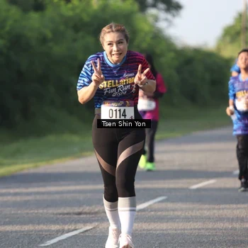 Runner Photo 8025003
