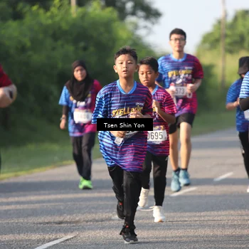 Runner Photo 8025018