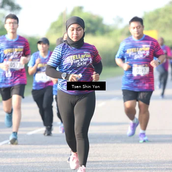 Runner Photo 8025029