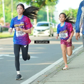 Runner Photo 8025037