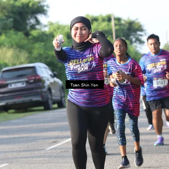 Runner Photo 8025048