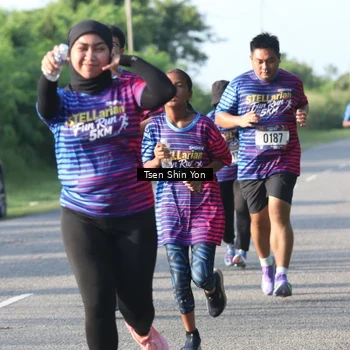 Runner Photo 8025051