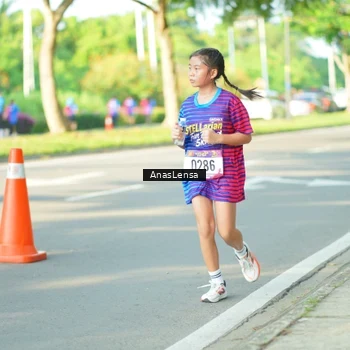Runner Photo 8025275