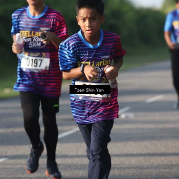 Runner Photo 8025345