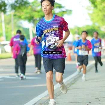 Runner Photo 8025352